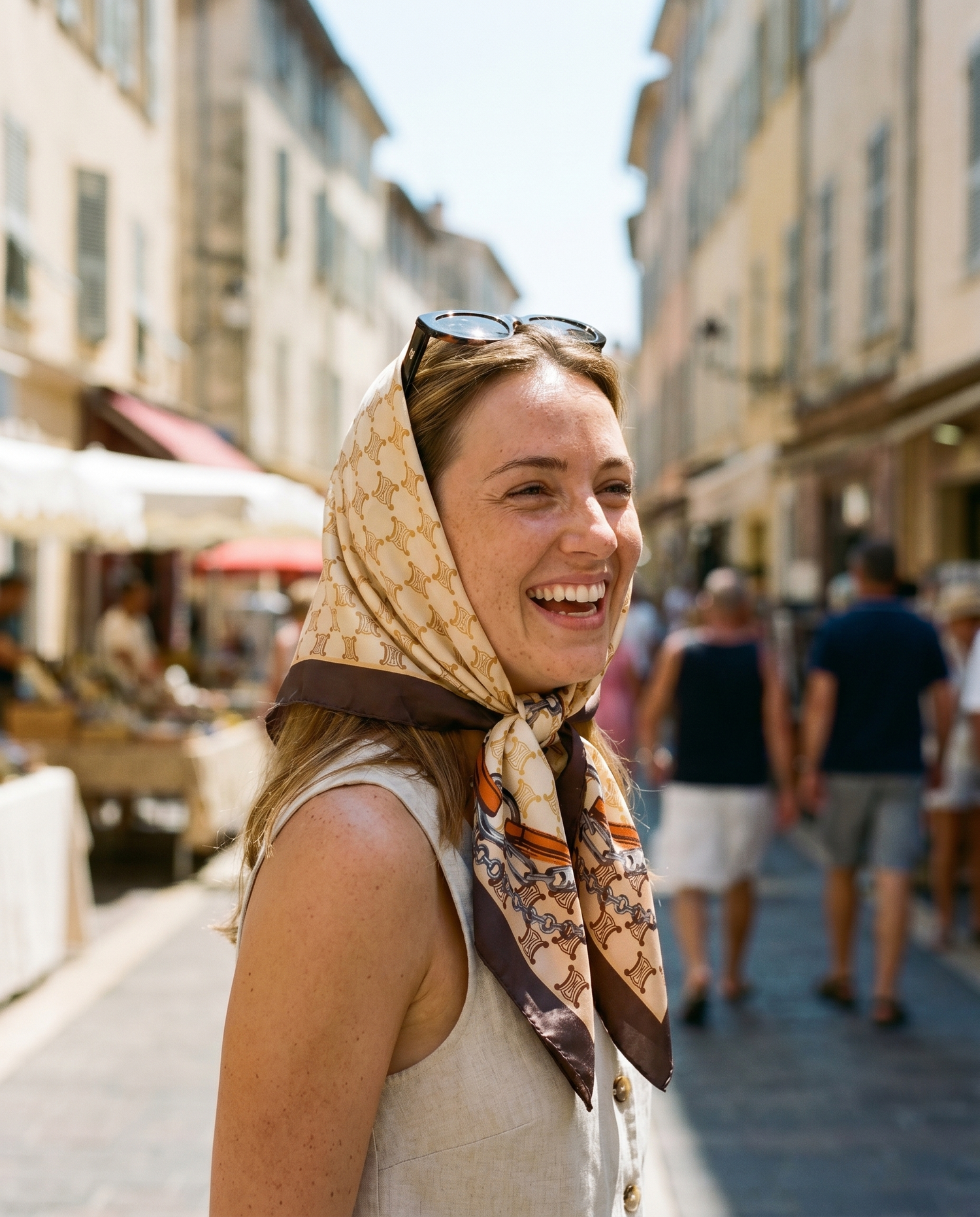 Woman wearing a Bracksley satin scarf