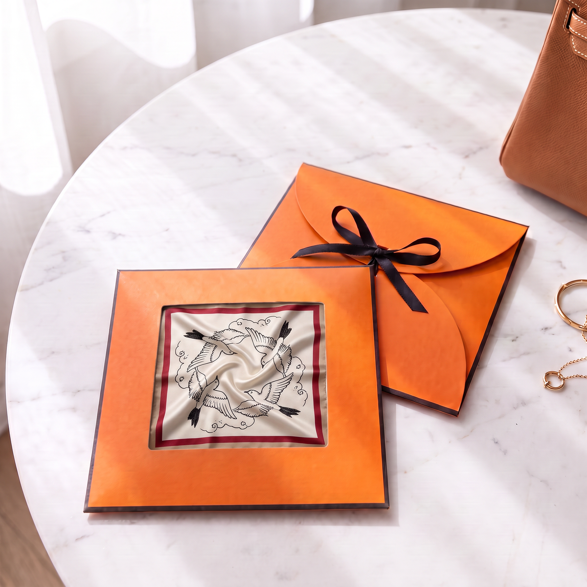 Gift packaging presented in its gift box